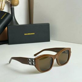 Picture of Balenciga Sunglasses _SKUfw54318909fw